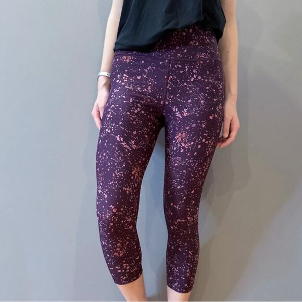 Athleta - Ultimate Stash Pocket Splat Capri Leggings - Size‎ Medium Petite
